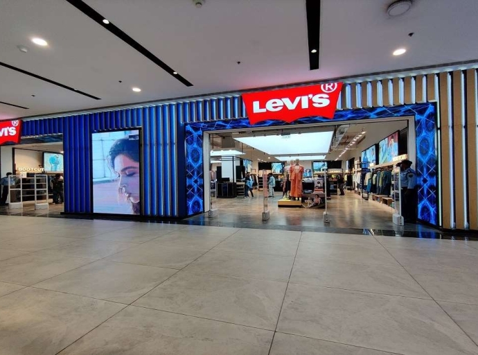 Levi's